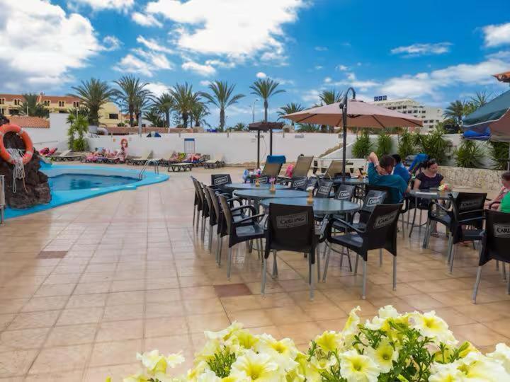 Apartment In Playa De Las Americas 1 Eksteriør billede